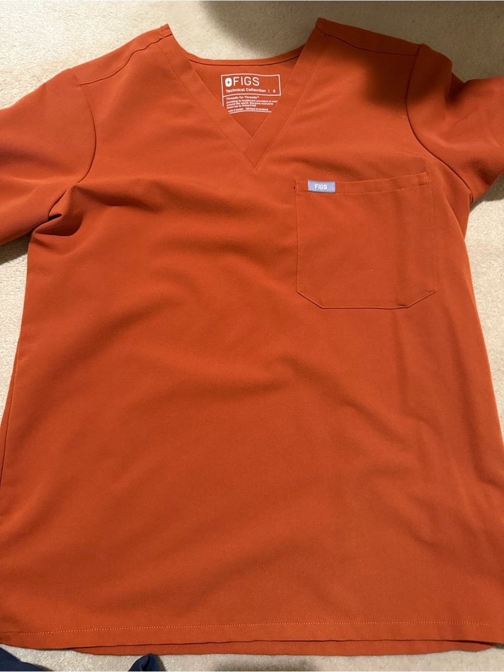 Figs women’s scrub top size small Sunset orange